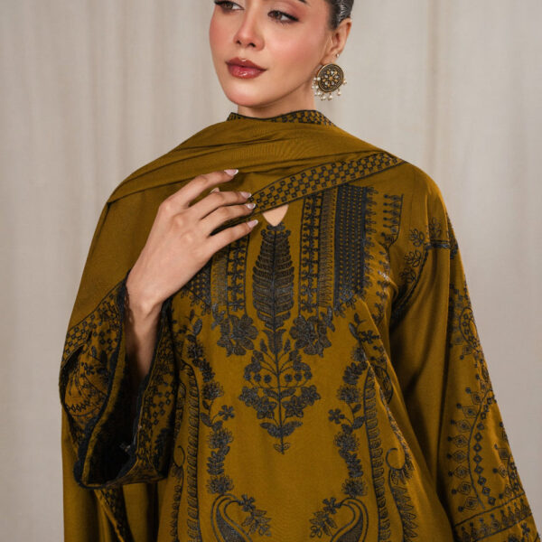 Zaitoon Embroidered 3PC ( Duppata )