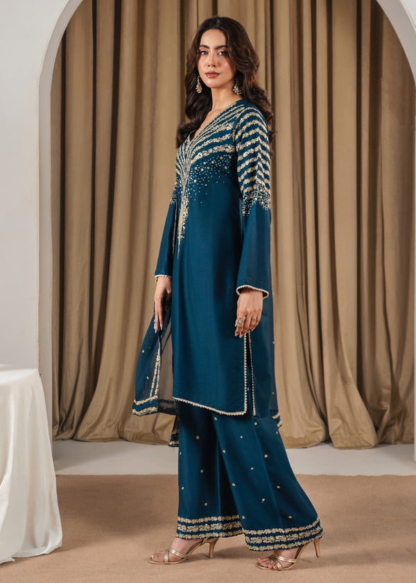 20260128182246-2a32890735a247b8-media_image-eaf6c67196f54a96a0561203923d3ec3 Zinc Peacock Embroidered 3PC