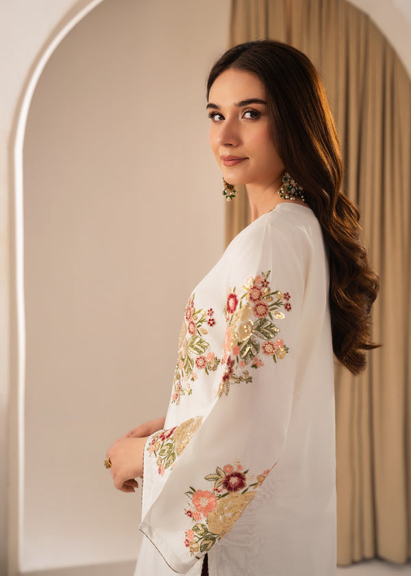 Alaya Embroidered 2PC