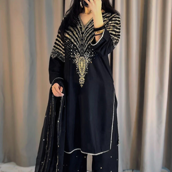 20260518132036-f3078bbd51e942a1-media_image-ac830bdc7a7043468ef364bf8c590020 Black Peacock Embroidered 3PC