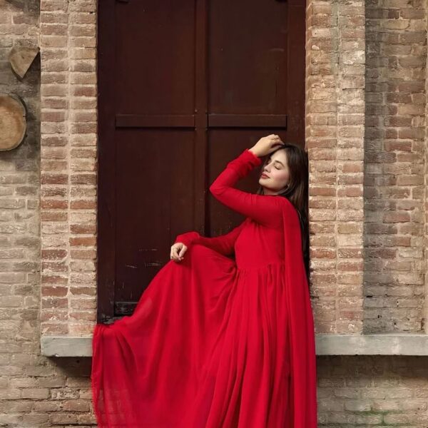 Sham e Laal Maxi 3PC