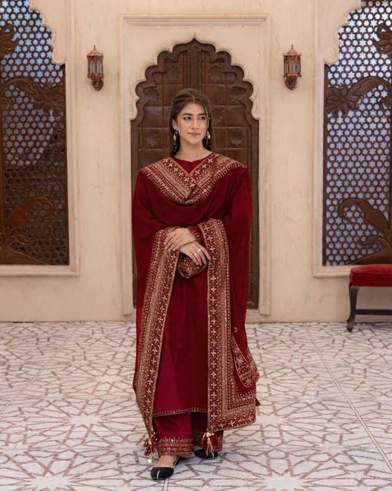 Nayab Premium Lawn Embroidered Unstitched 3PC