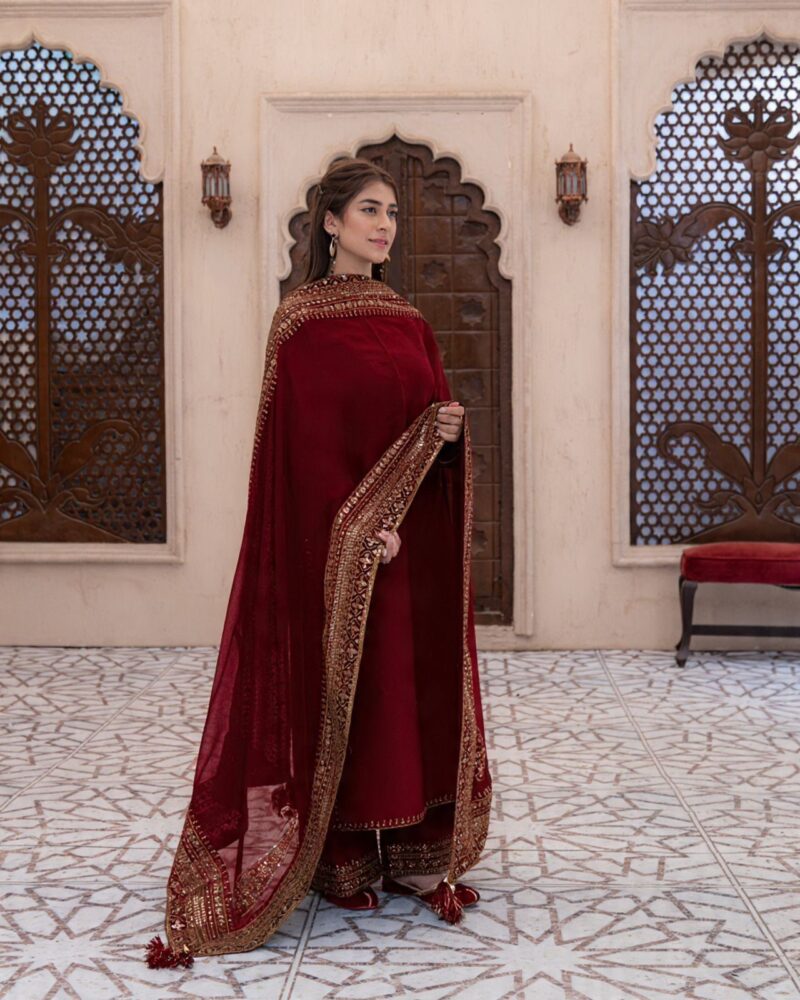 Nayab Premium Lawn Embroidered Unstitched 3PC