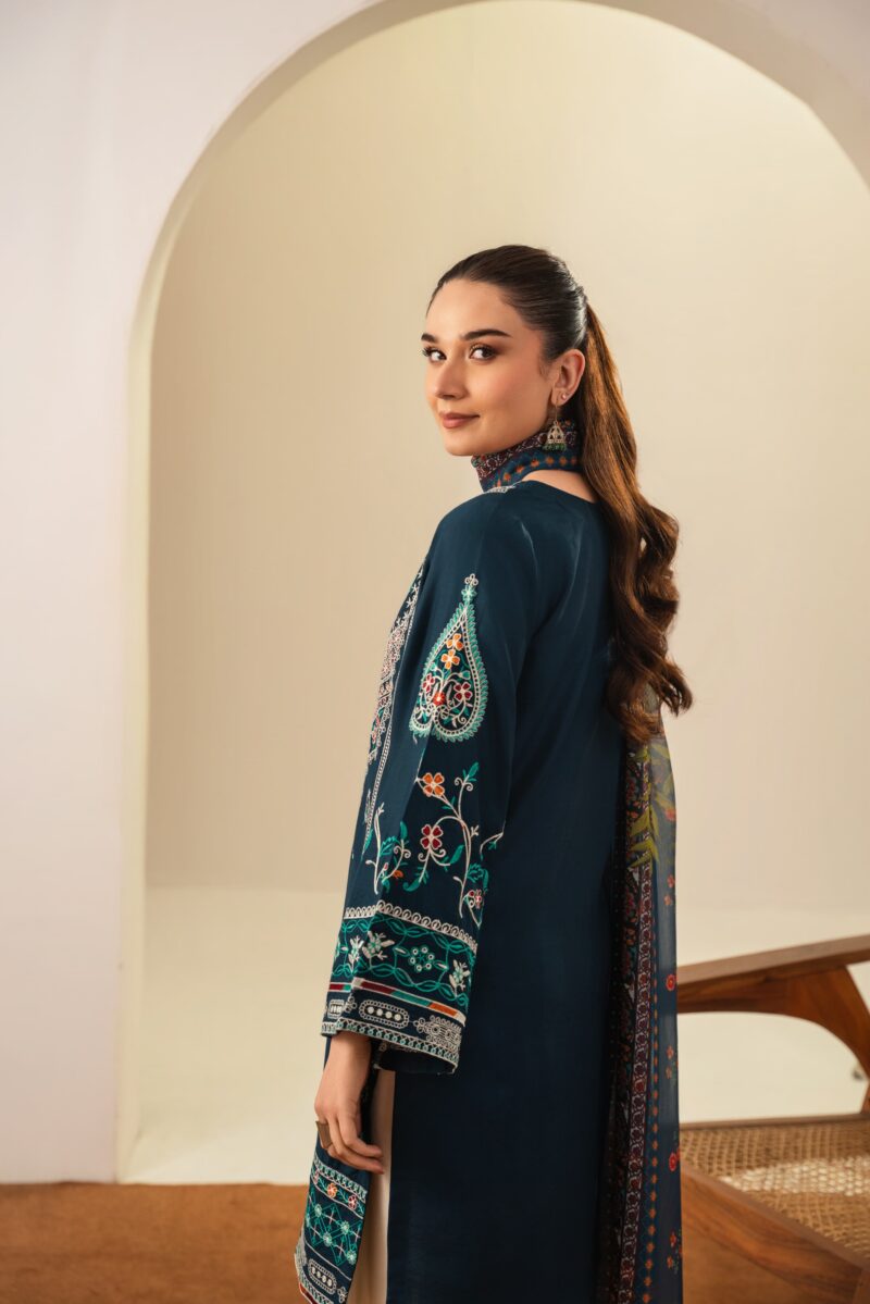 Sajjal Embroidered 3PC (FARSHI)