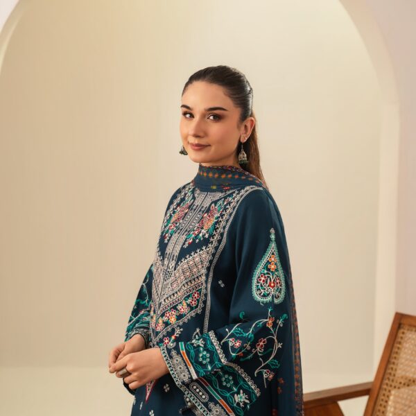 Sajjal Embroidered 3PC (FARSHI)