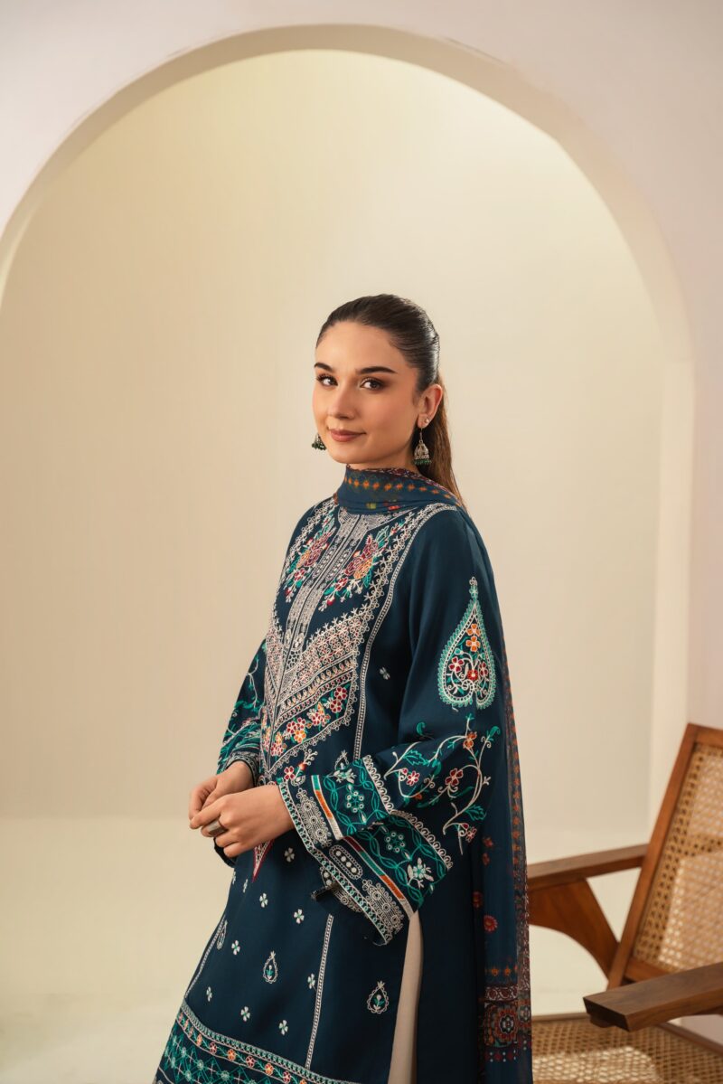 Sajjal Embroidered 3PC (FARSHI)