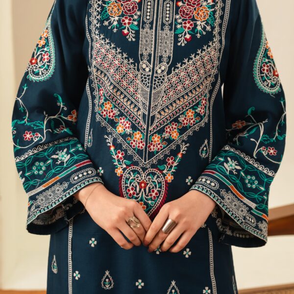 Sajjal Embroidered 3PC (FARSHI)