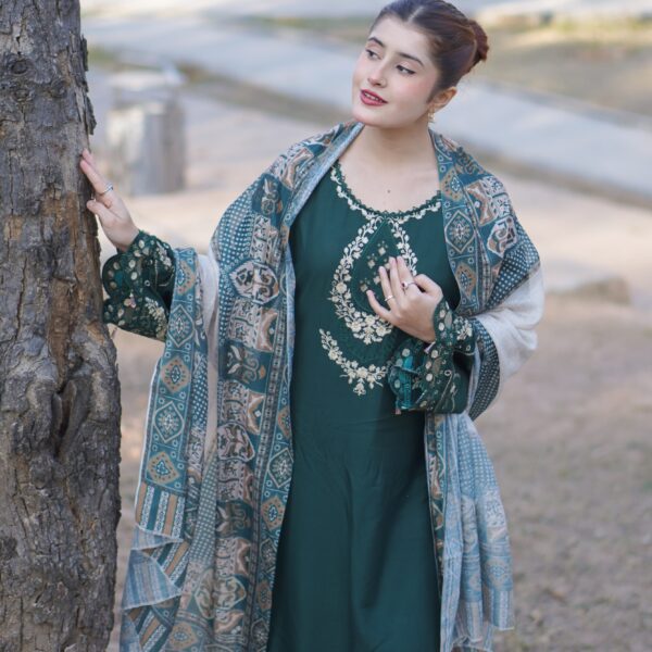 IMG-20260703-WA0200 MANNAT EMBROIDERED 3PC