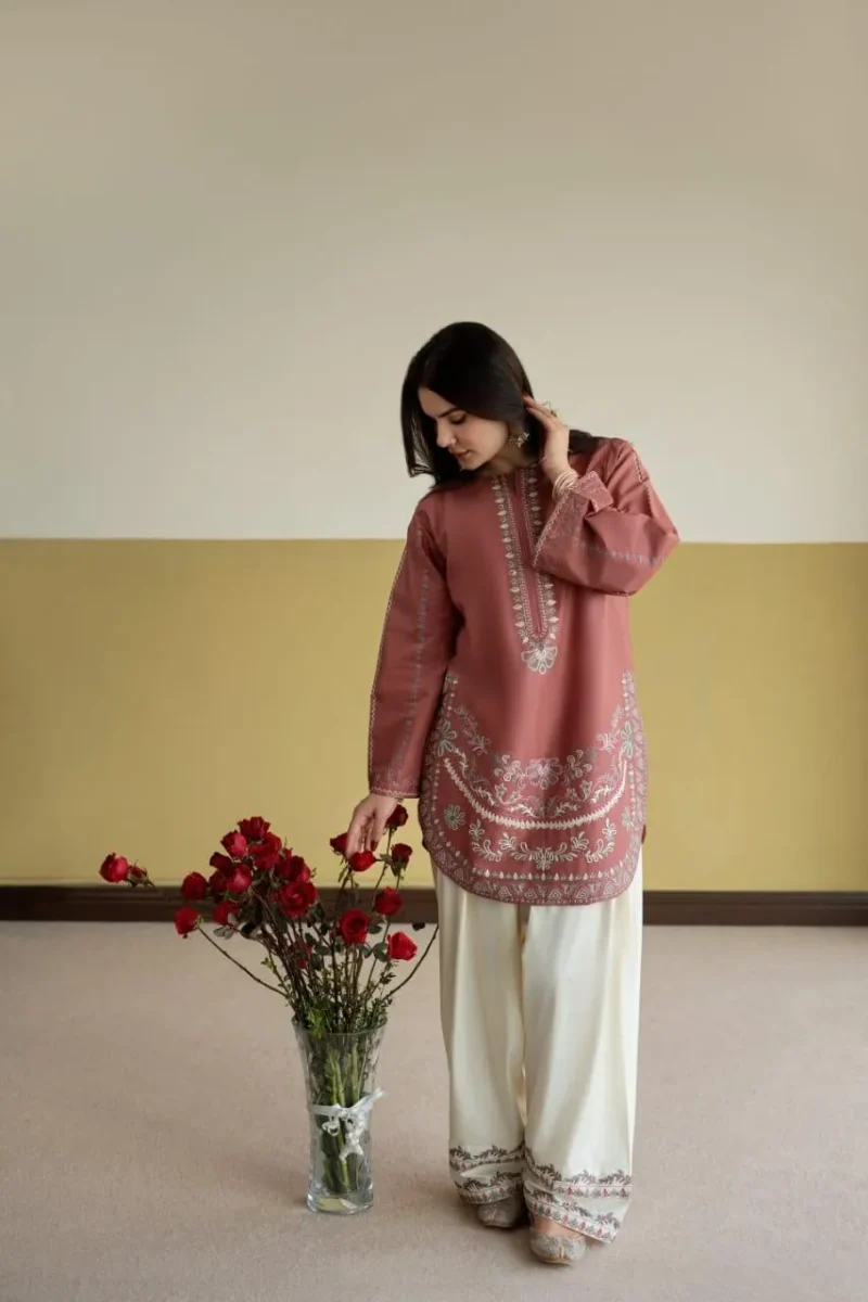 Irha Embroidery 2PC (FARSHI)