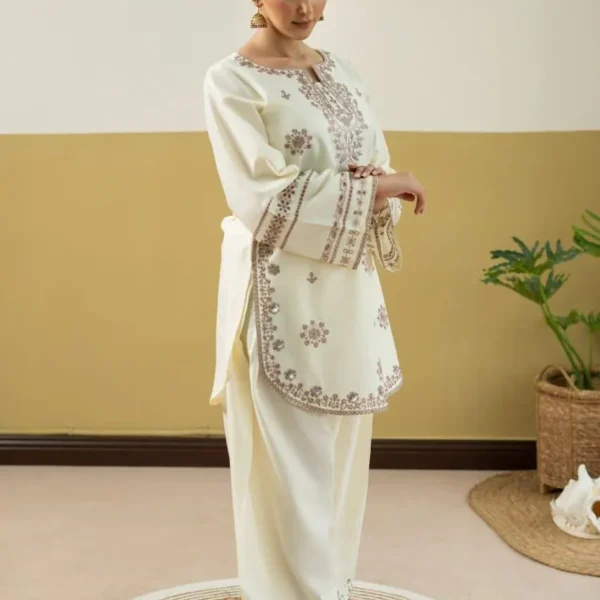Shehnoor Embroidery 2PC ( PLAZO )