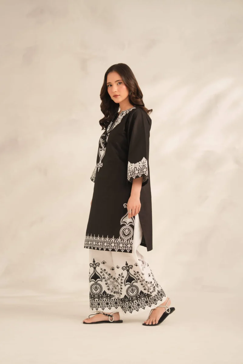 Aiza Embroidery 2PC (PLAZO)