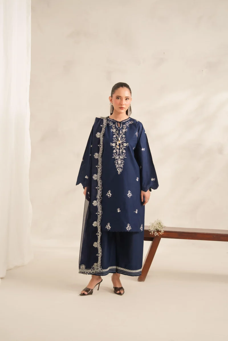 Gul-e-Jan Embroidered 3PC (Plazo)
