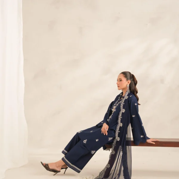 Gul-e-Jan Embroidered 3PC (Plazo)
