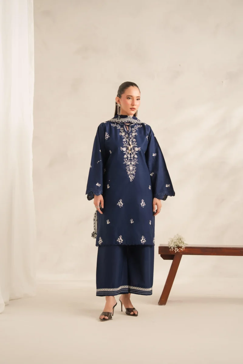 Gul-e-Jan Embroidered 3PC (Plazo)