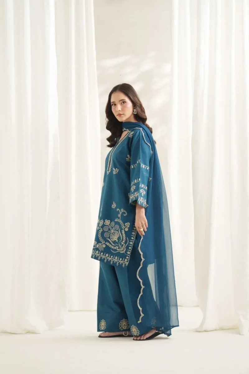 Victoria Embroidered 3PC (Farshi)