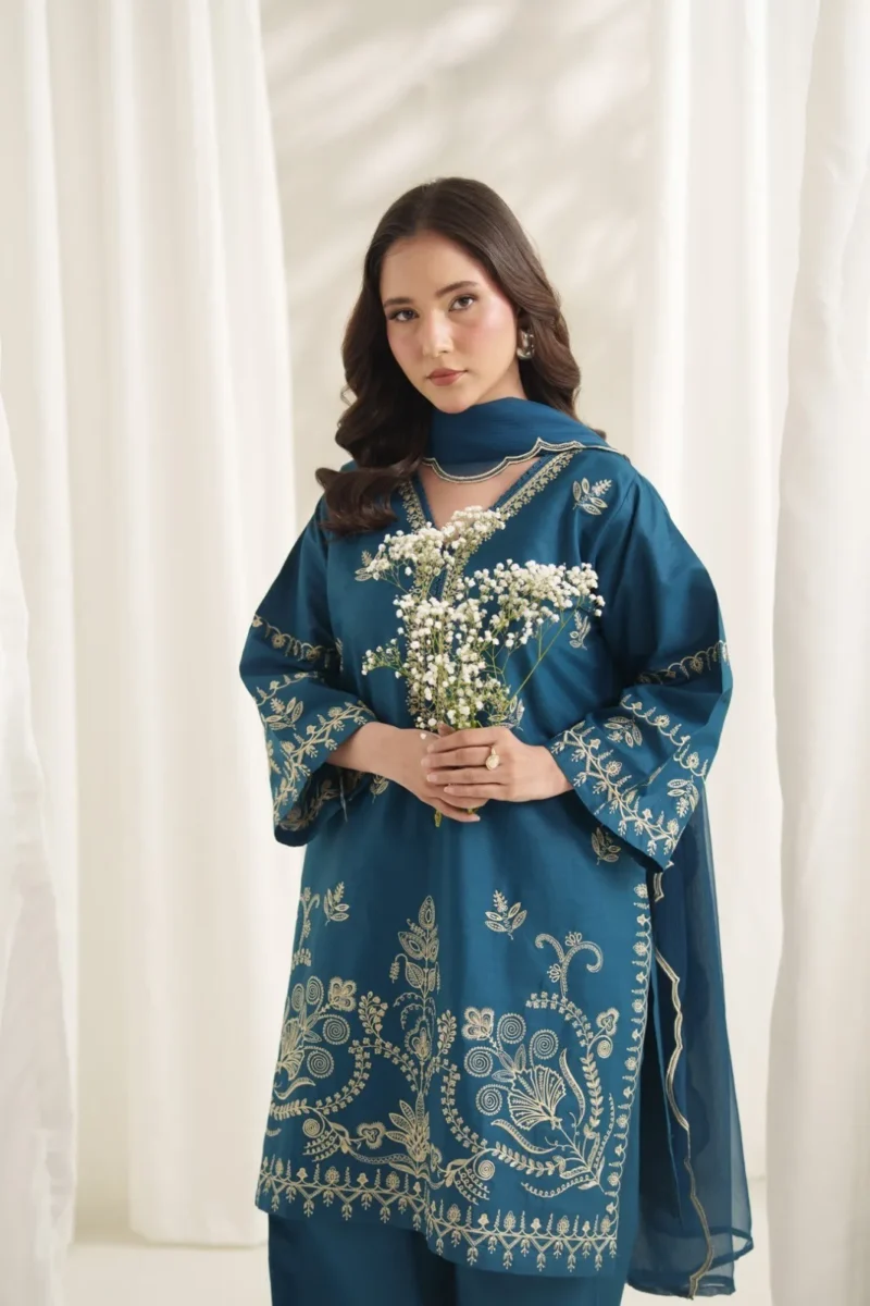 Victoria Embroidered 3PC (Farshi)