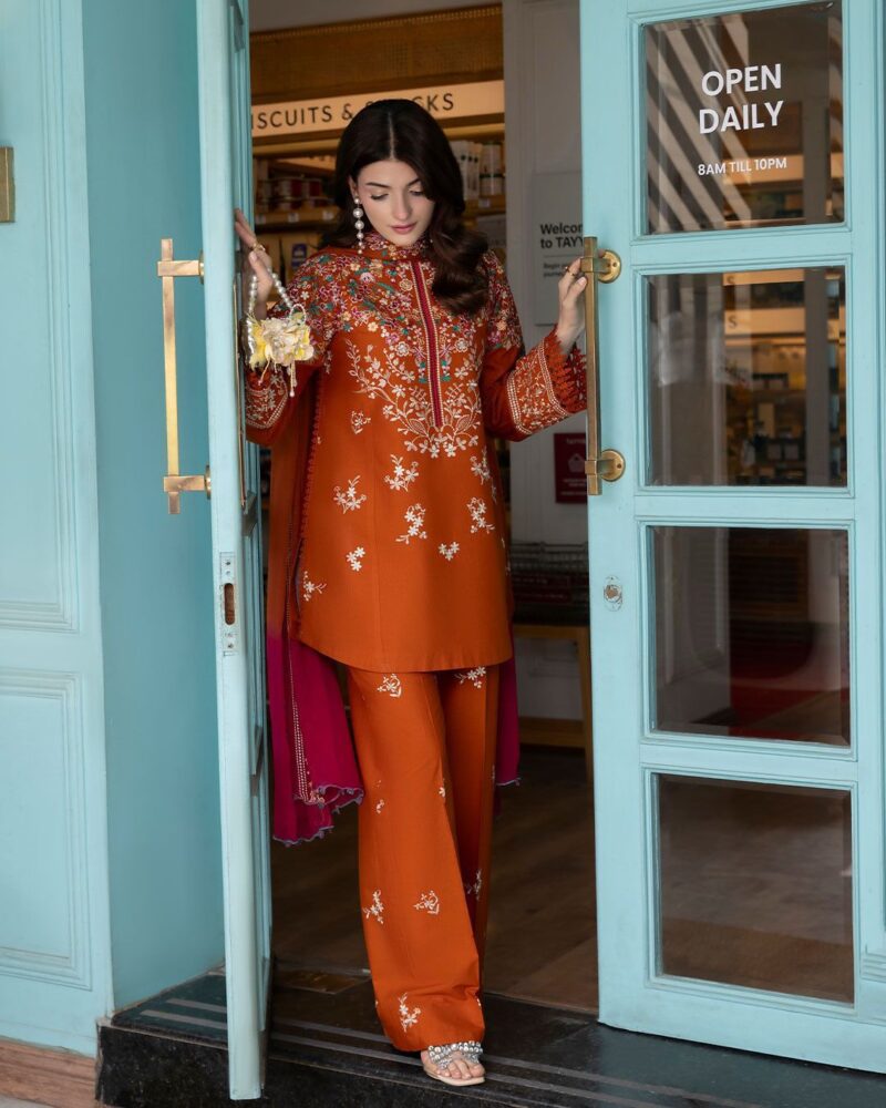 IMG-20260828-WA0143 Rangrez โ Unstitched 3PC