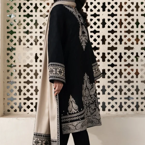Noor-e-Siyah Embroidered 3PC — Unstitched